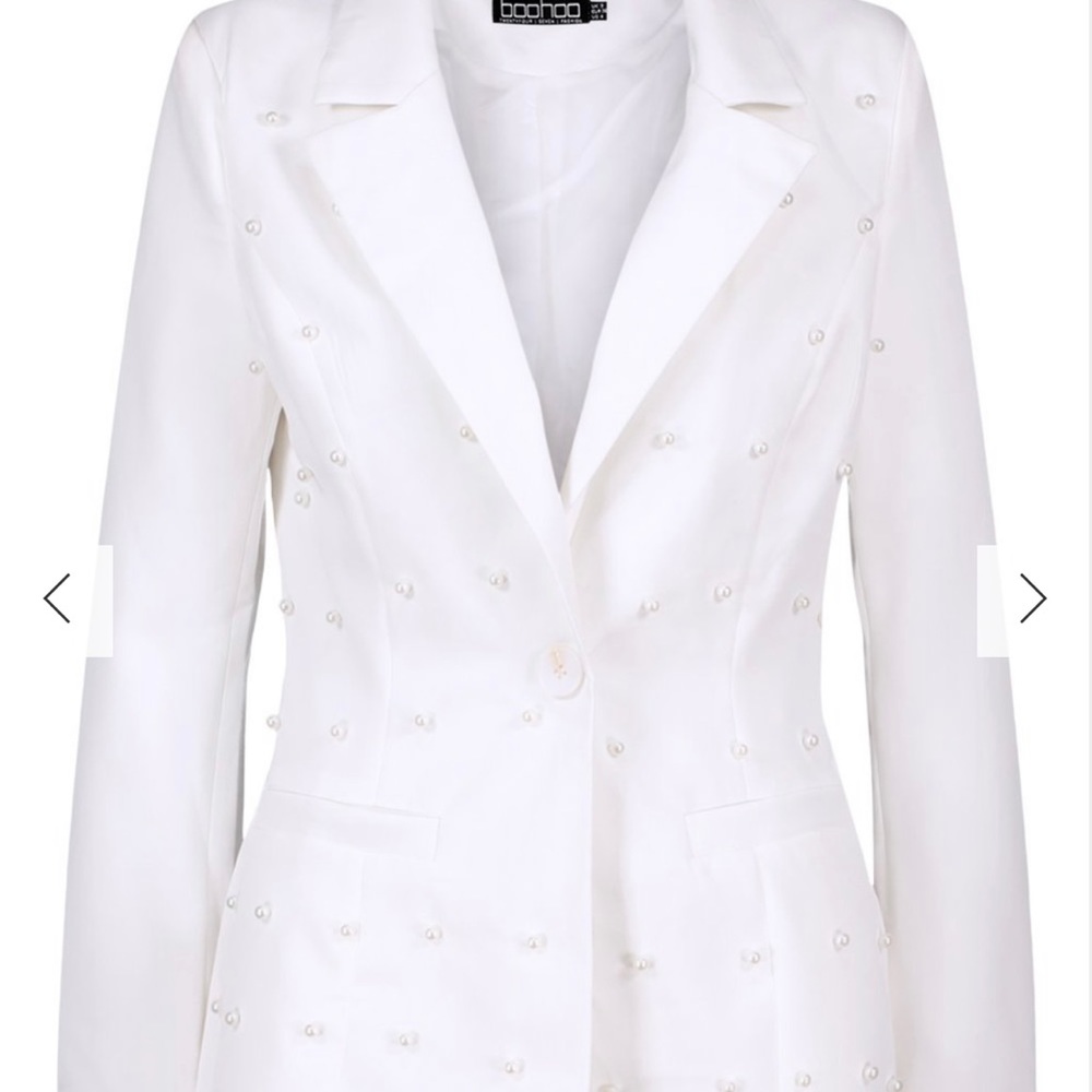 BOOHOO White Pearl Blazer